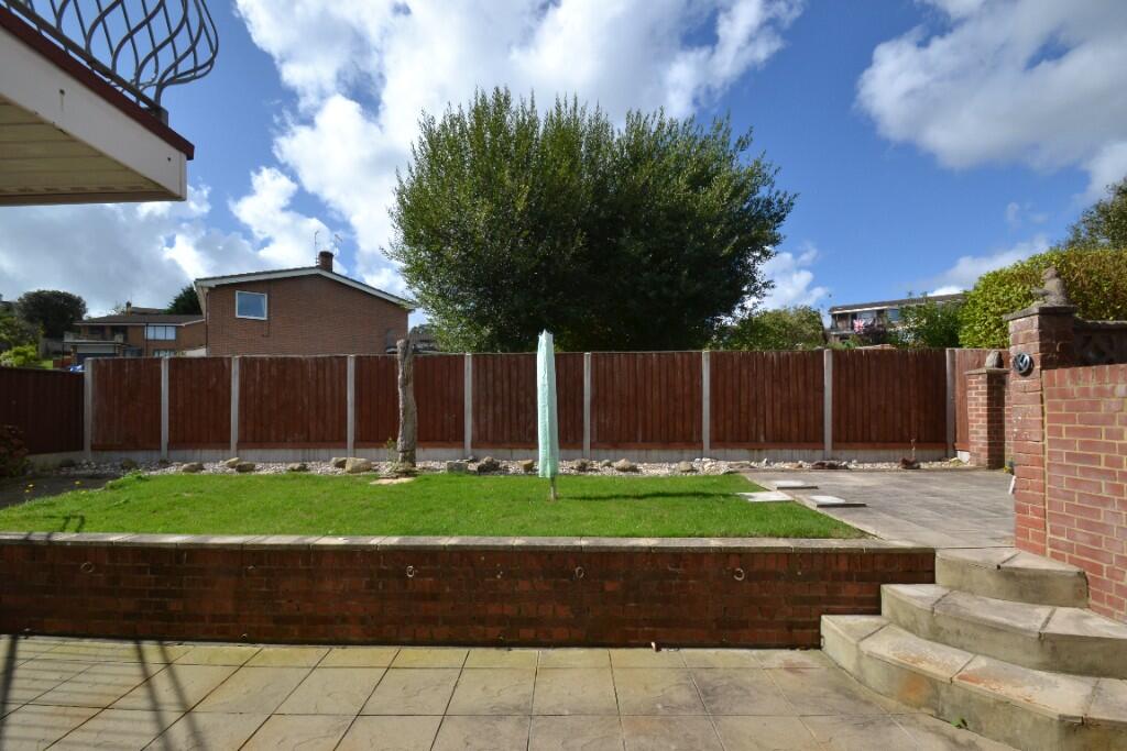 House in Seaview, Nettlestone and Seaview - More