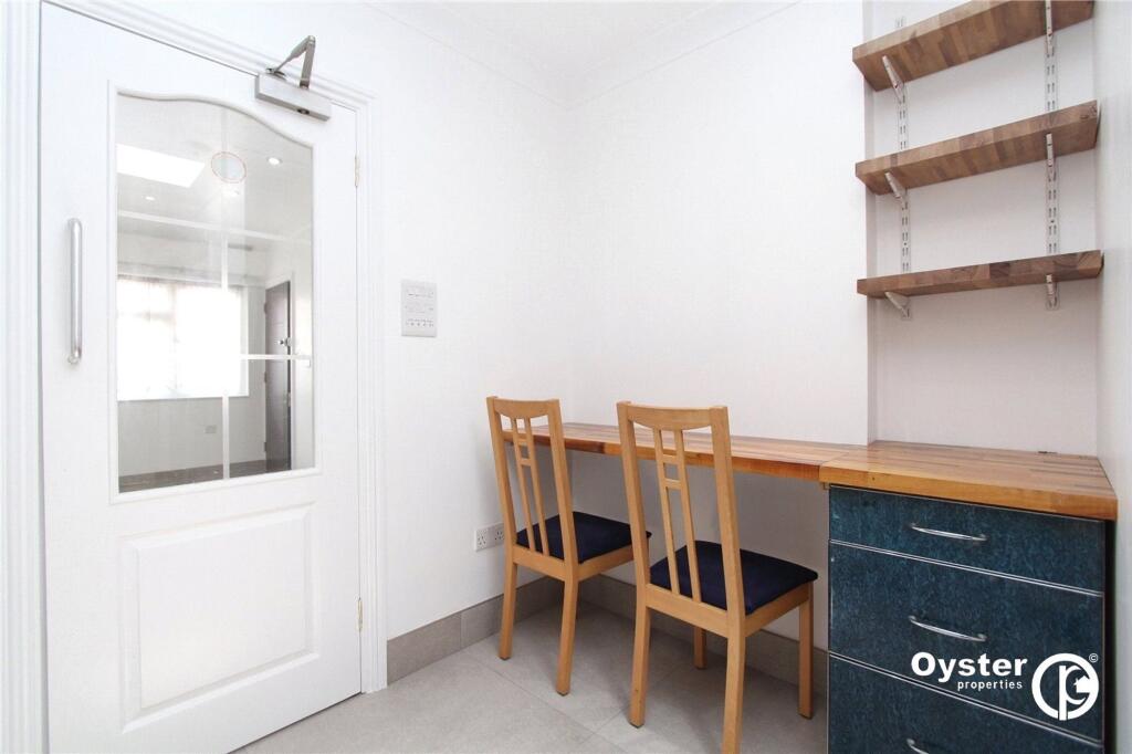 Apartment in London - View 2