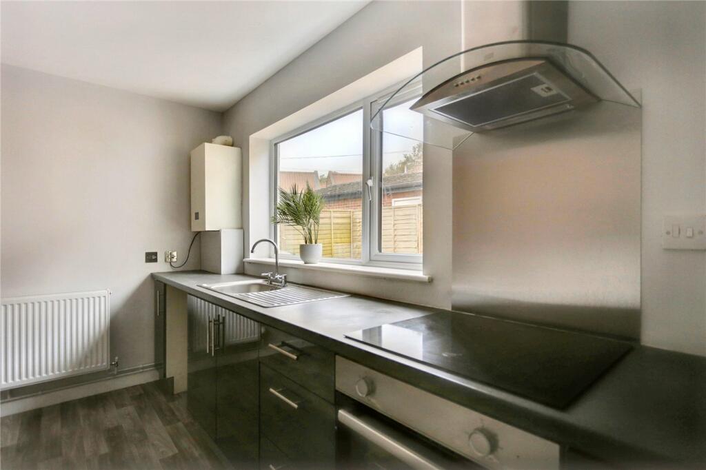 Connaught Plain, Attleborough, Norfolk, NR17 photo 3