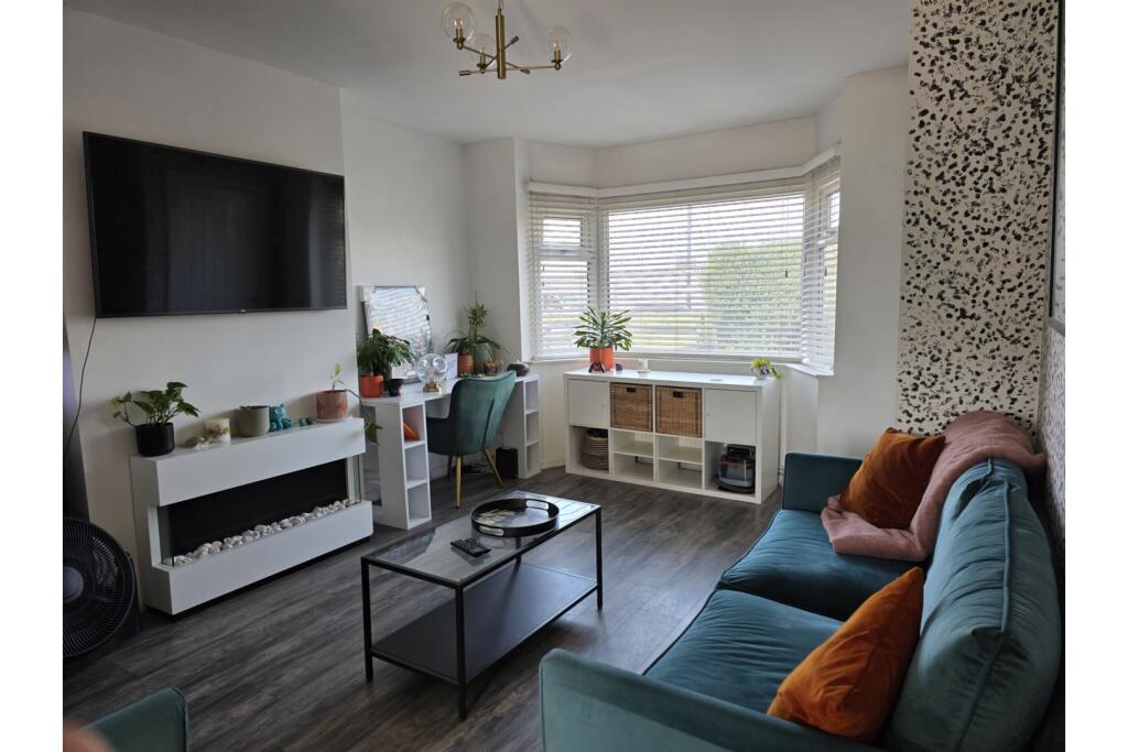 Main image of property: Warwick Road, Birmingham, B11