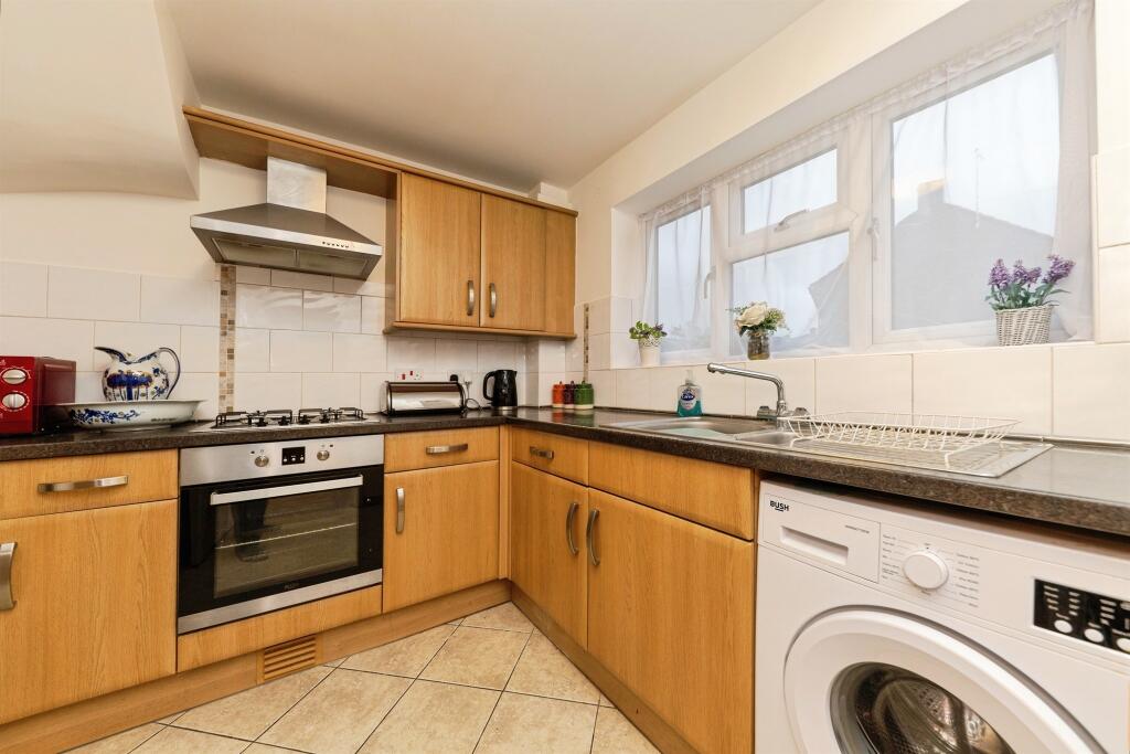 Additional image 6 of Birchwood Avenue, Hatfield