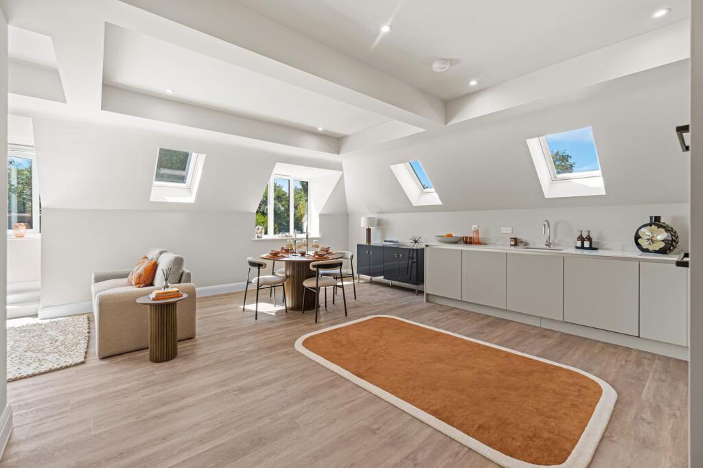 Apartment in Kingston upon Thames - View 5