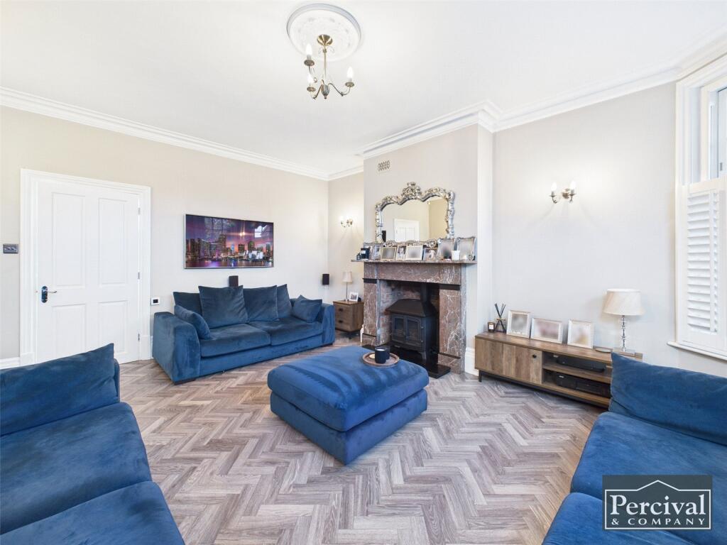 York Road, Earls Colne, Colchester, Essex, CO6 photo 4