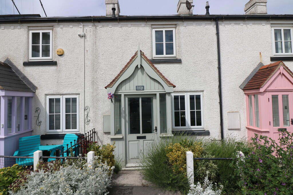 Main image of property: Cliff Road, Hessle, East Yorkshire