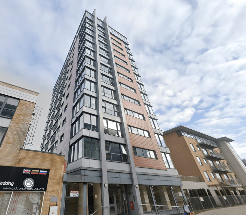 Apartment in London - More