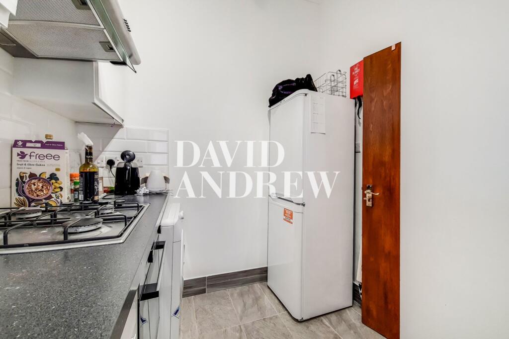 Apartment in London - View 3
