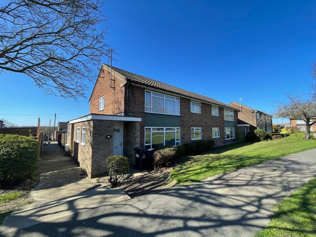 2-bed flat on Hickory Avenue, Colchester, £160,000