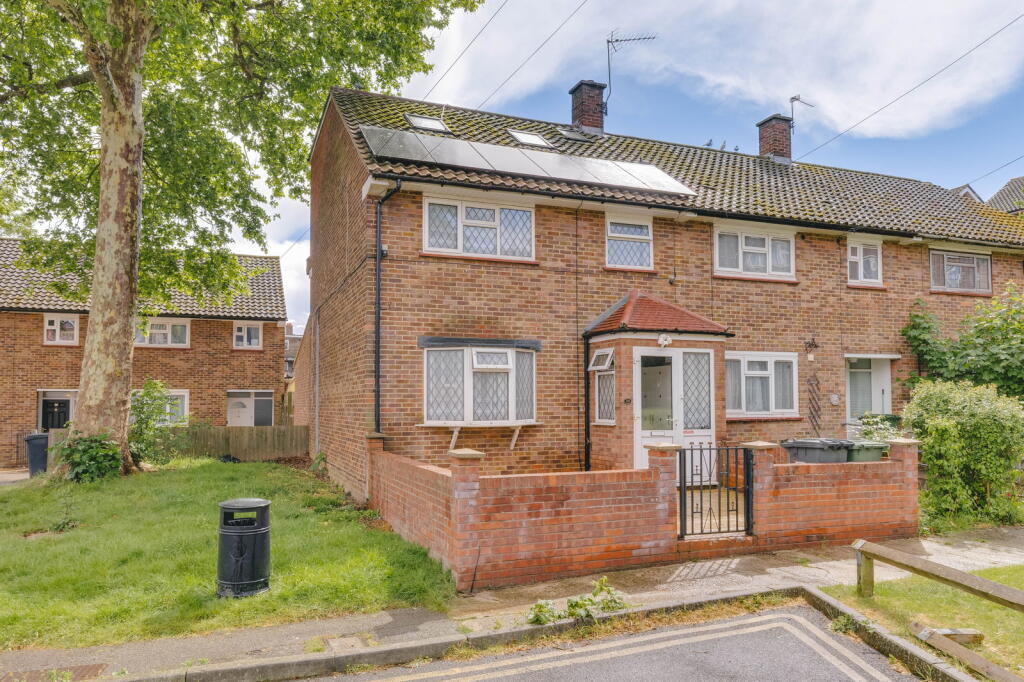 Main image of property: Sandstone Road,London,SE12 0UU