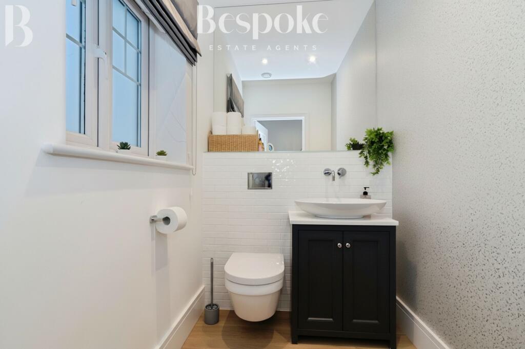 House in Reading, Green Park Village, Coley Park - View 3