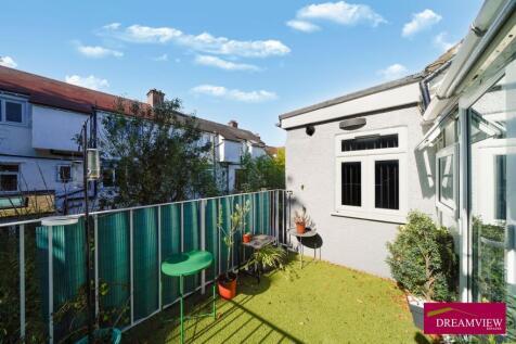 North End Road London, NW11 7SY photo 3