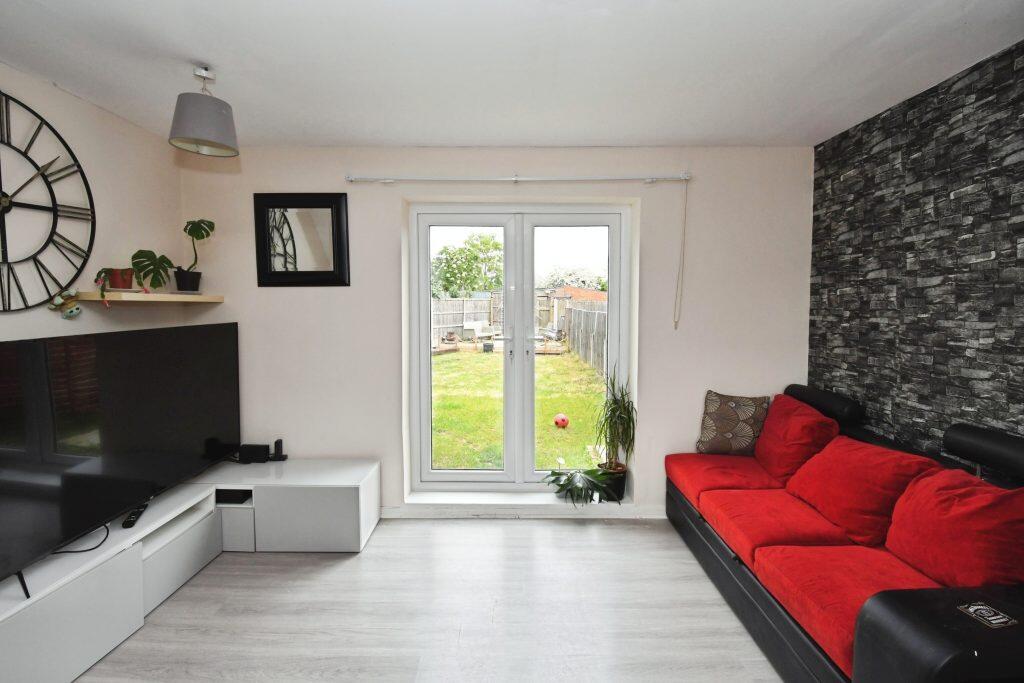 House in Lincoln - View 5