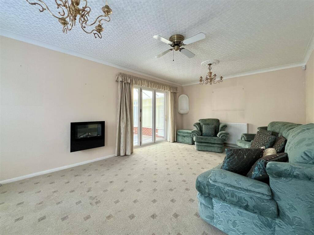 Kidderminster Road, Hagley, Stourbridge photo 4