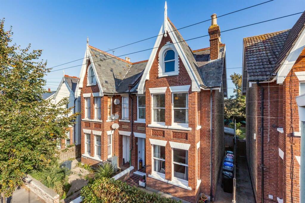 5-bed semi-detached on Queens Gardens, Herne Bay, £460,000