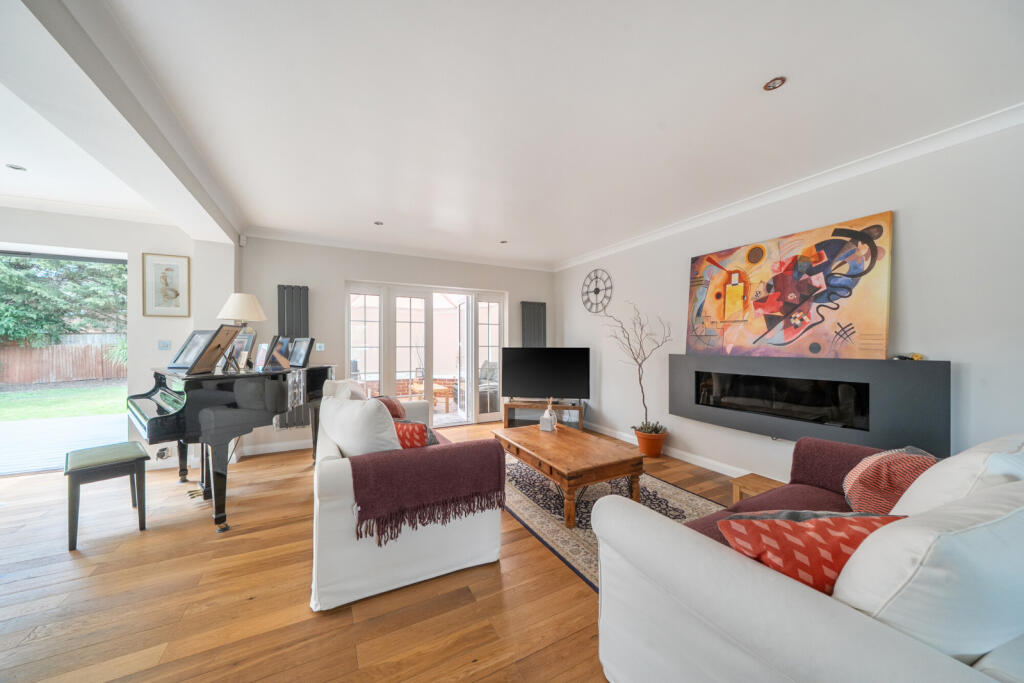 House in London, Beckenham - View 3