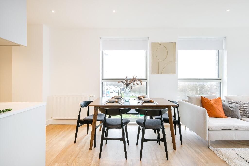 Henley Cross,
Kidbrooke,
London,
SE3 9JU photo 3