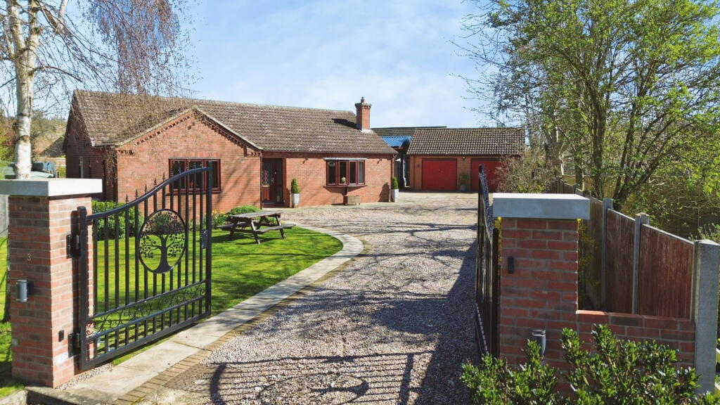 3-bed detached on Elder Tree Way, Horsington, Woodhall Spa, LN10, £390,000