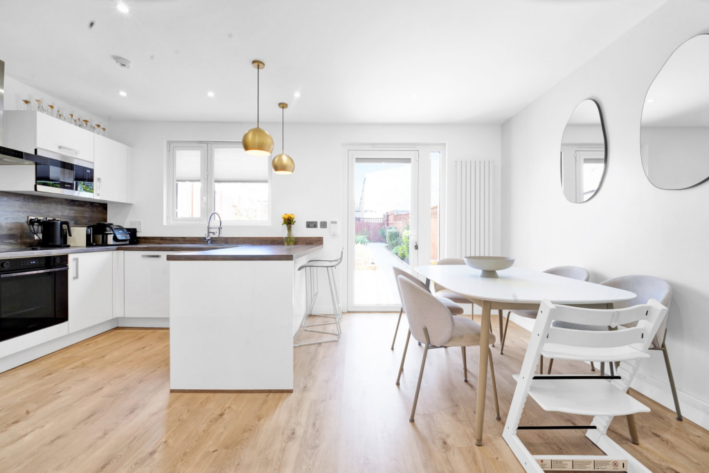 House in London - View 5
