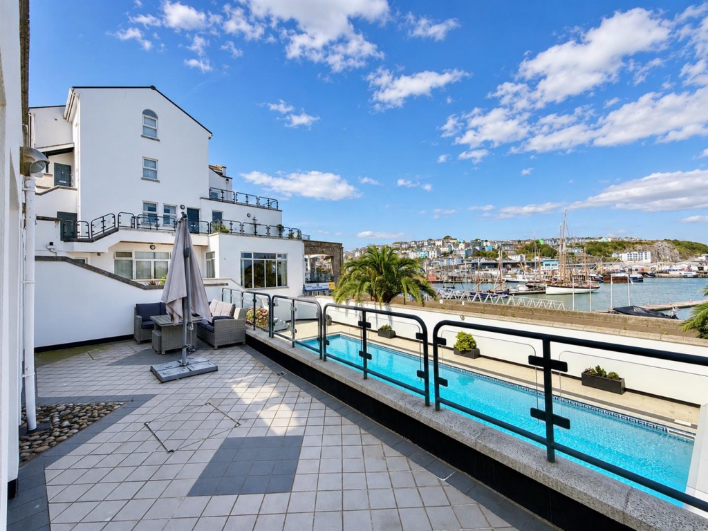 Apartment in Torquay - View 4