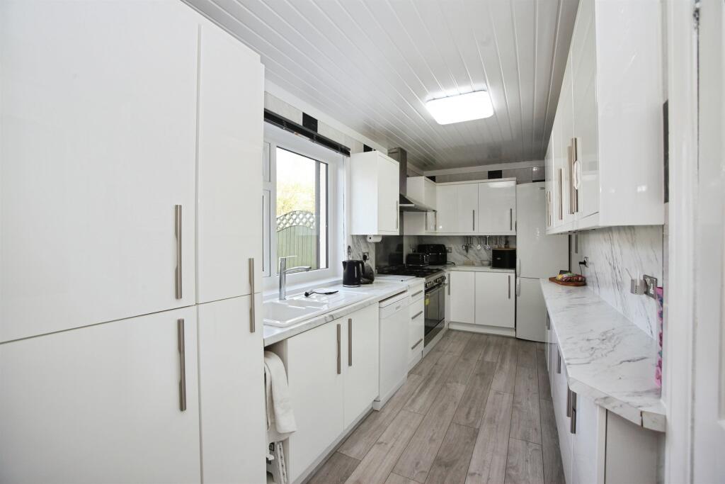 Ceiriog Crescent, Pontypridd - View 6
