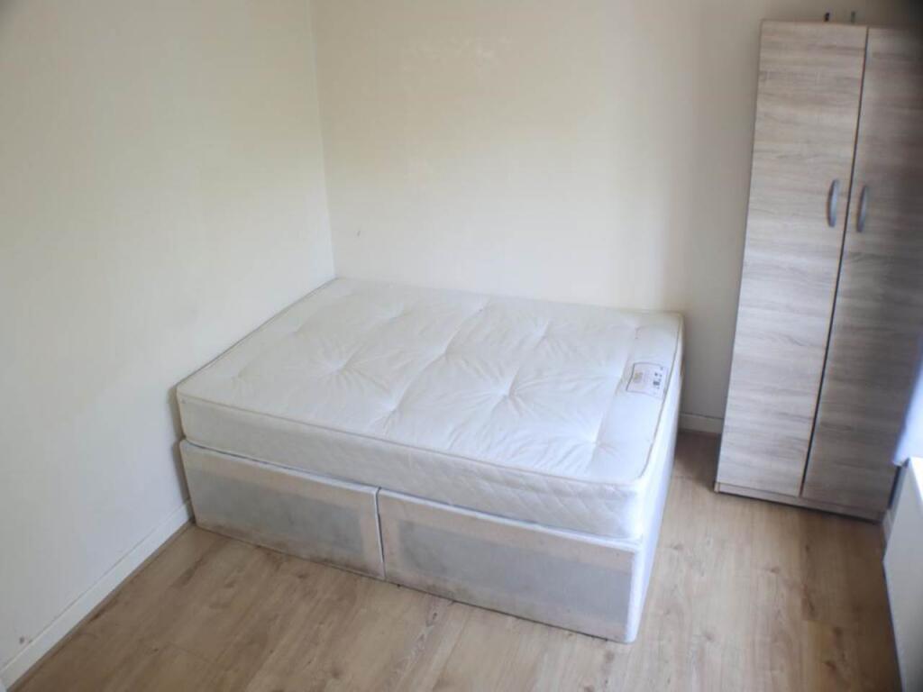 Additional image 2 of Bishops Rise, Hatfield, Hertfordshire