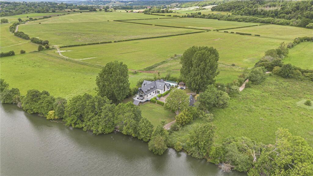 Main image of property: The Warren, Caversham, Reading, RG4