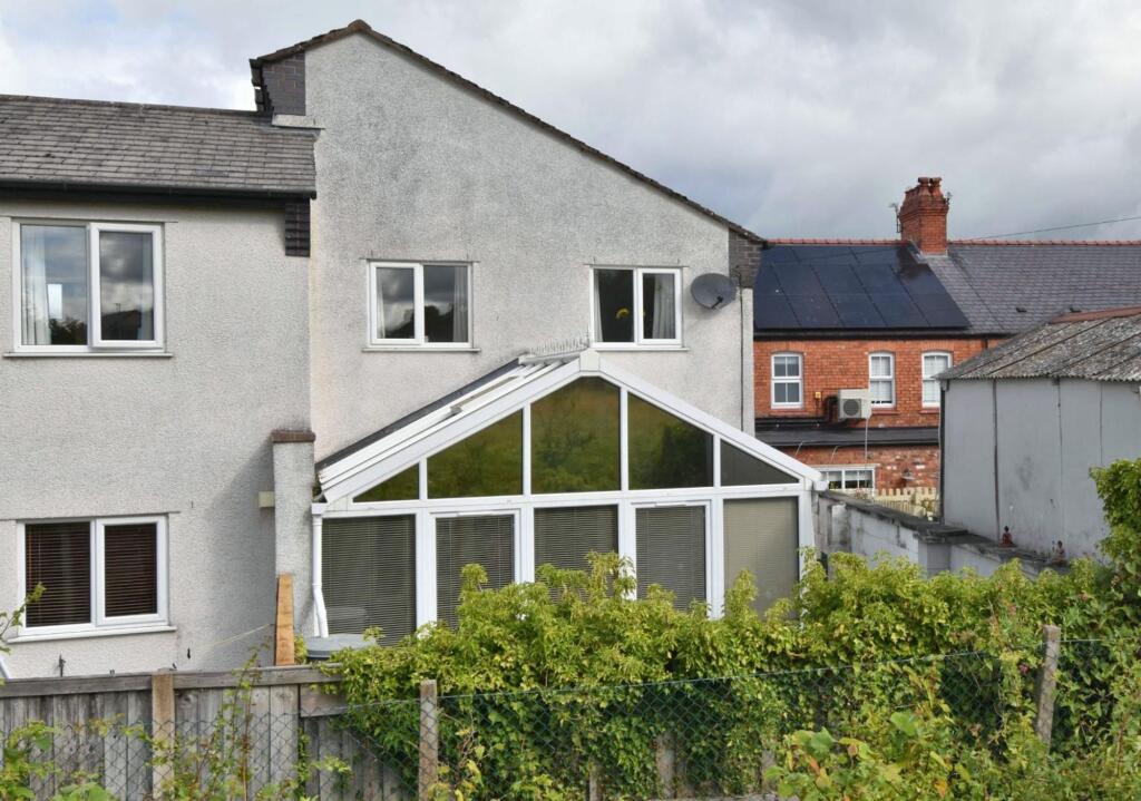 Ruthin, LL15 photo 2