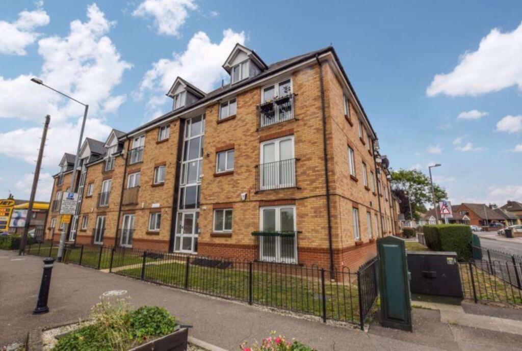 Main image of property: Southend Road, Stanford-Le-Hope