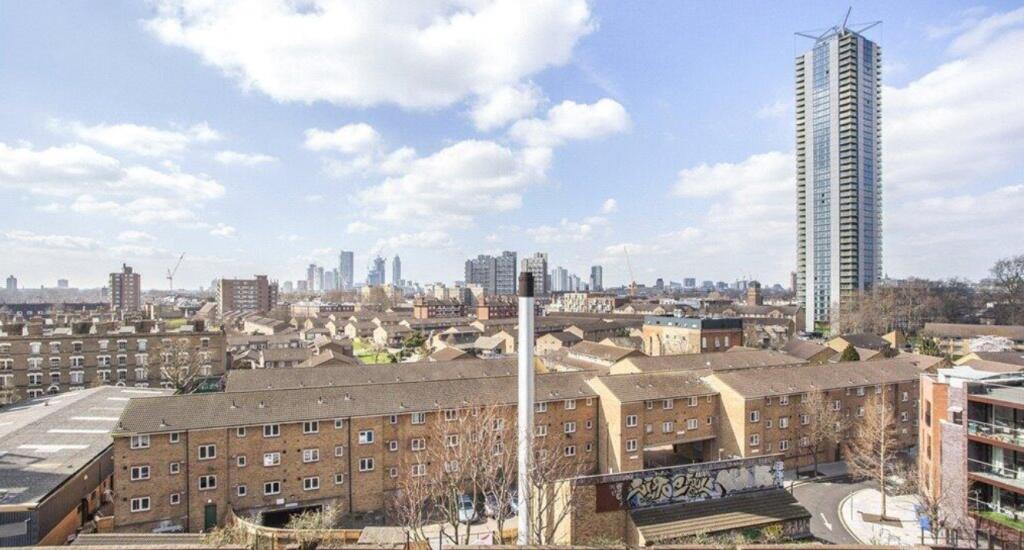 Apartment in London - More