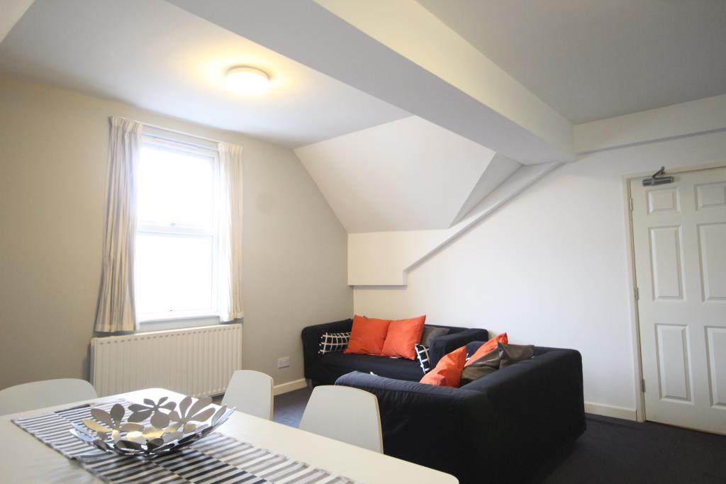 Apartment in Nottingham - View 5