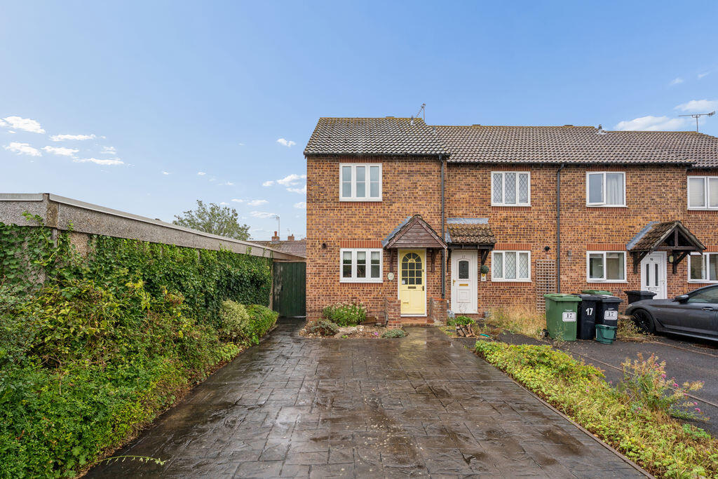 2-bed semi-detached on Loder Road, Harwell, £260,000
