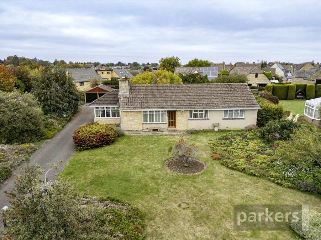 Main image of property: Saxon Way, Witney, Oxfordshire, OX28