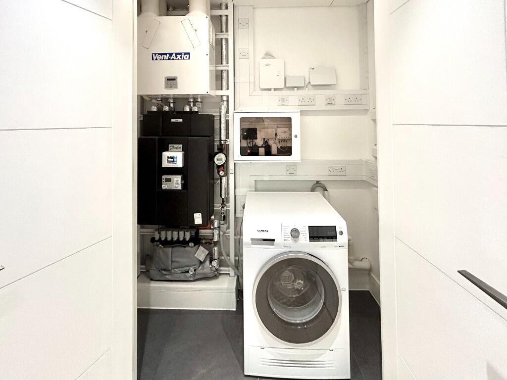 1 Bollinder Place, London, EC1V
