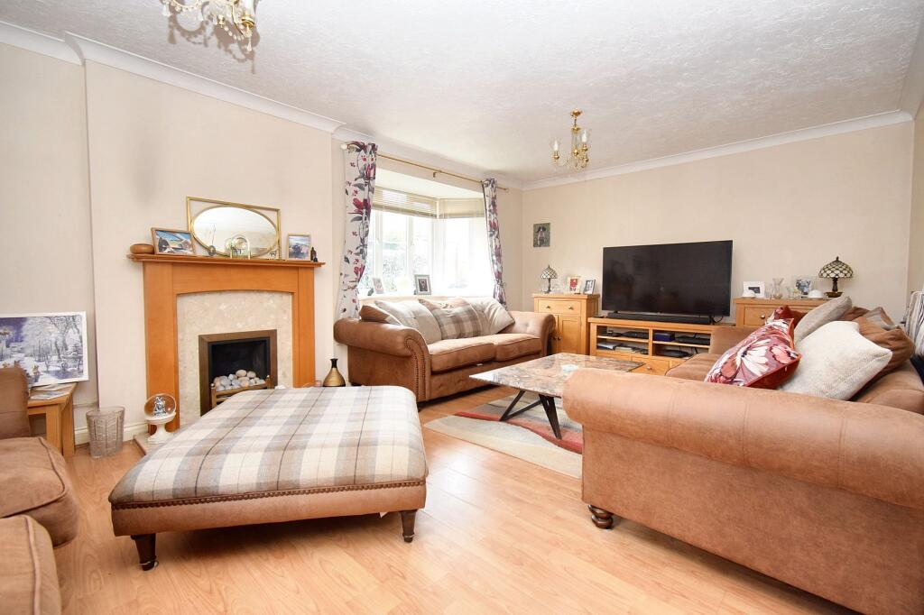 Gardner Way, Chandlers Ford, Hampshire, SO53 1JJ photo 4