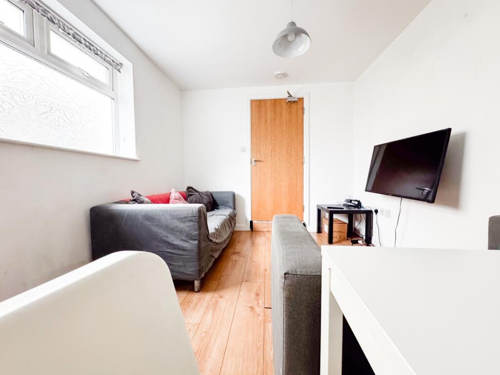 House in Cardiff, Cathays - View 5