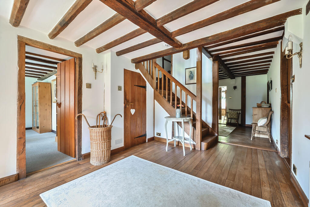 House in Uckfield, Poundgate, High Hurstwood - View 4