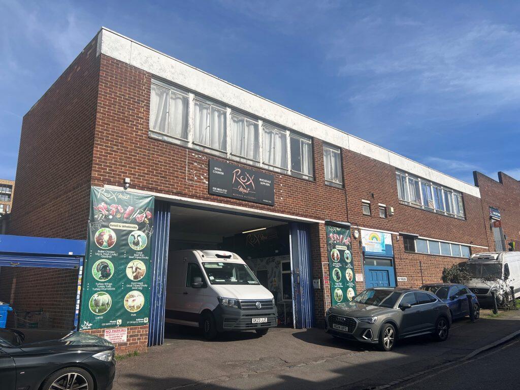 Main image of property: Spray Street, Woolwich, SE18 8AP