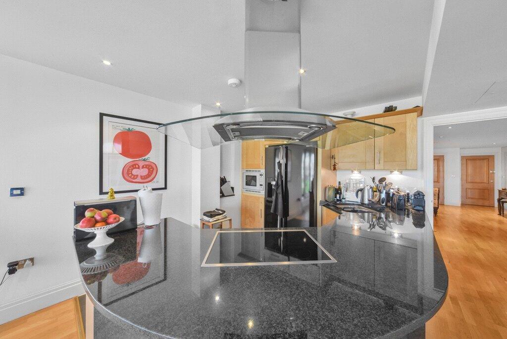 Apartment in London, Imperial Wharf, Fulham - View 2