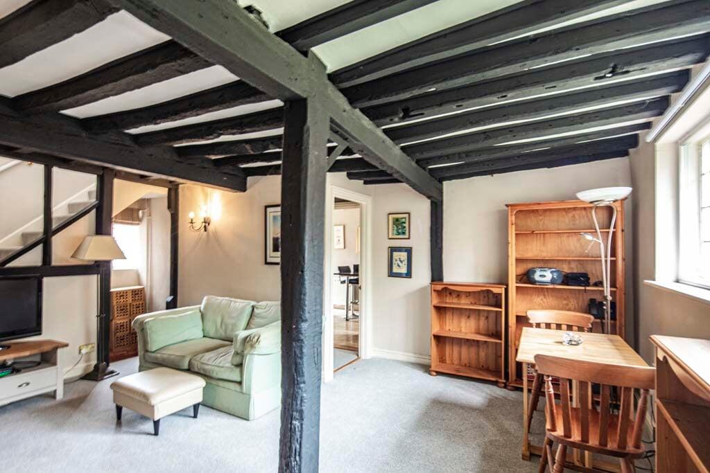 House in Compton, West Berkshire - View 2