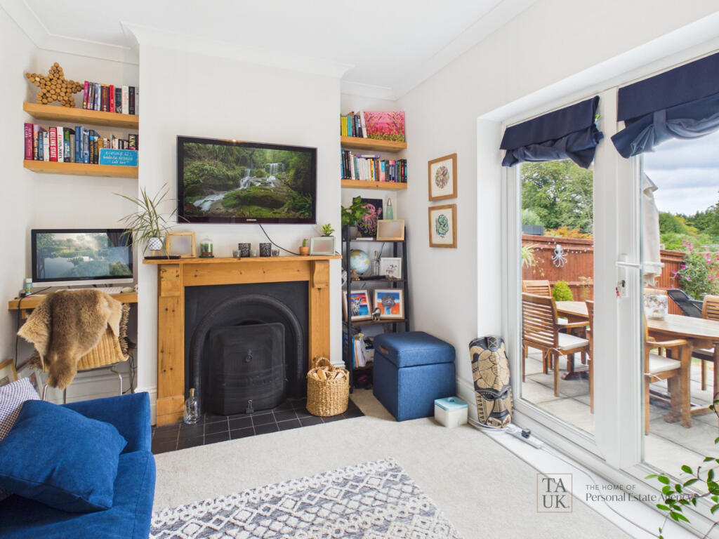 House in Portsmouth - More