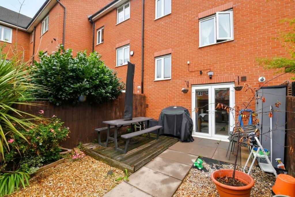 House in Manchester, Greater Manchester - View 4