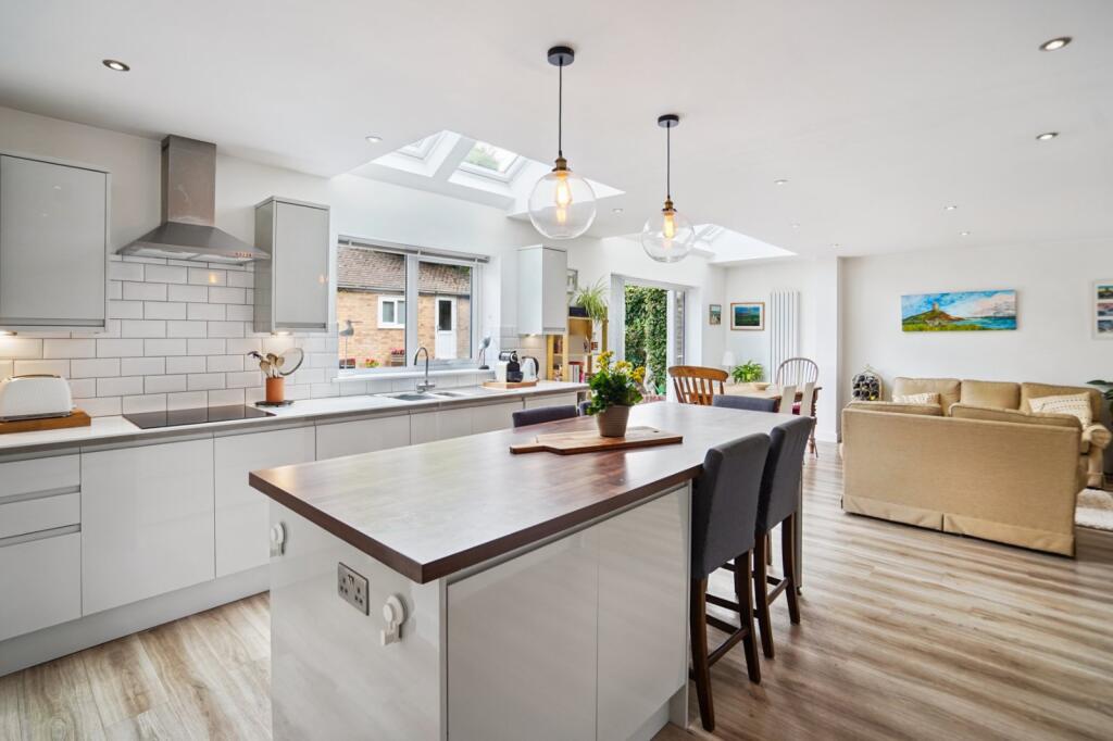 Joiners Lane, Chalfont St. Peter, Gerrards Cross, Buckinghamshire, SL9 photo 3