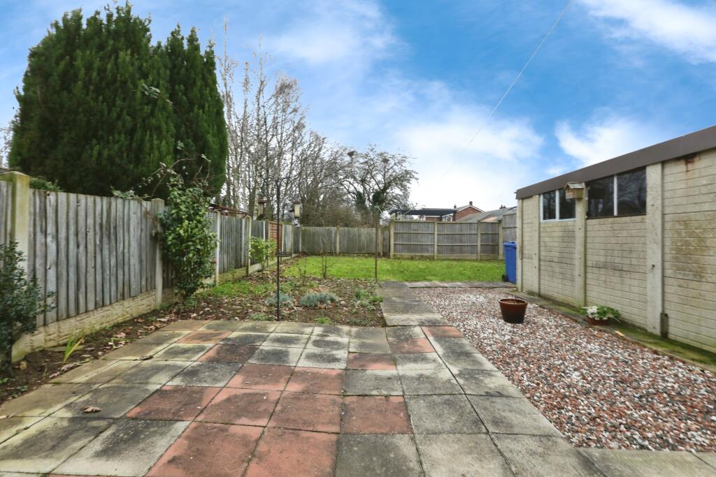 Southfield Road, Doncaster, DN3 photo 3