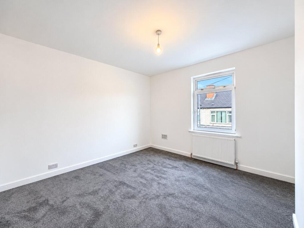 House in Wakefield - View 5