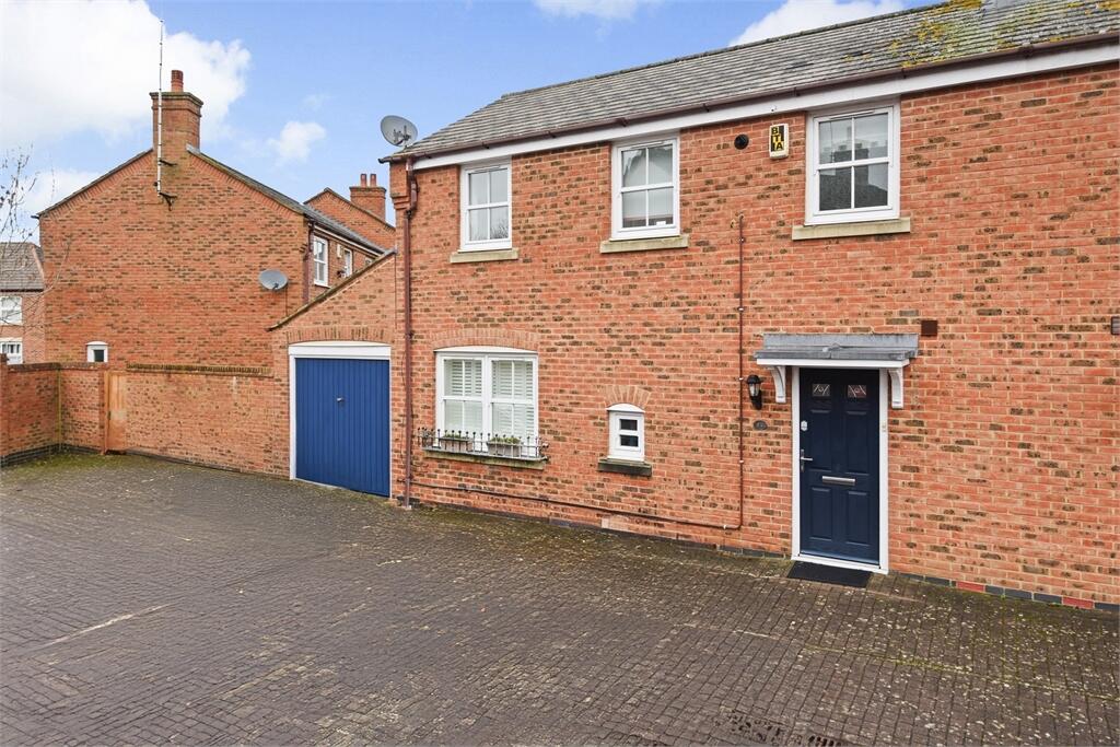 Main image of property: Rosemoor Mews, Fairford Leys, Aylesbury, Buckinghamshire.