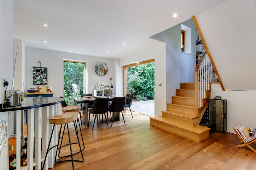 House in Tonbridge - View 3