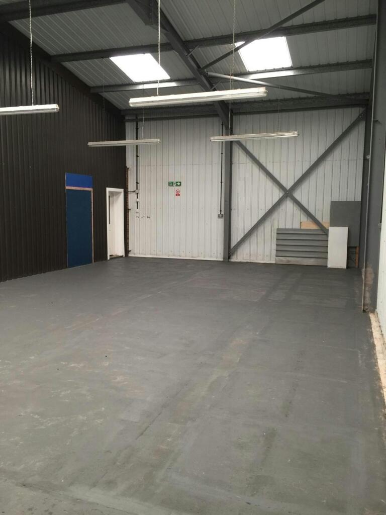 24a Wassage - internal 2.jpg
