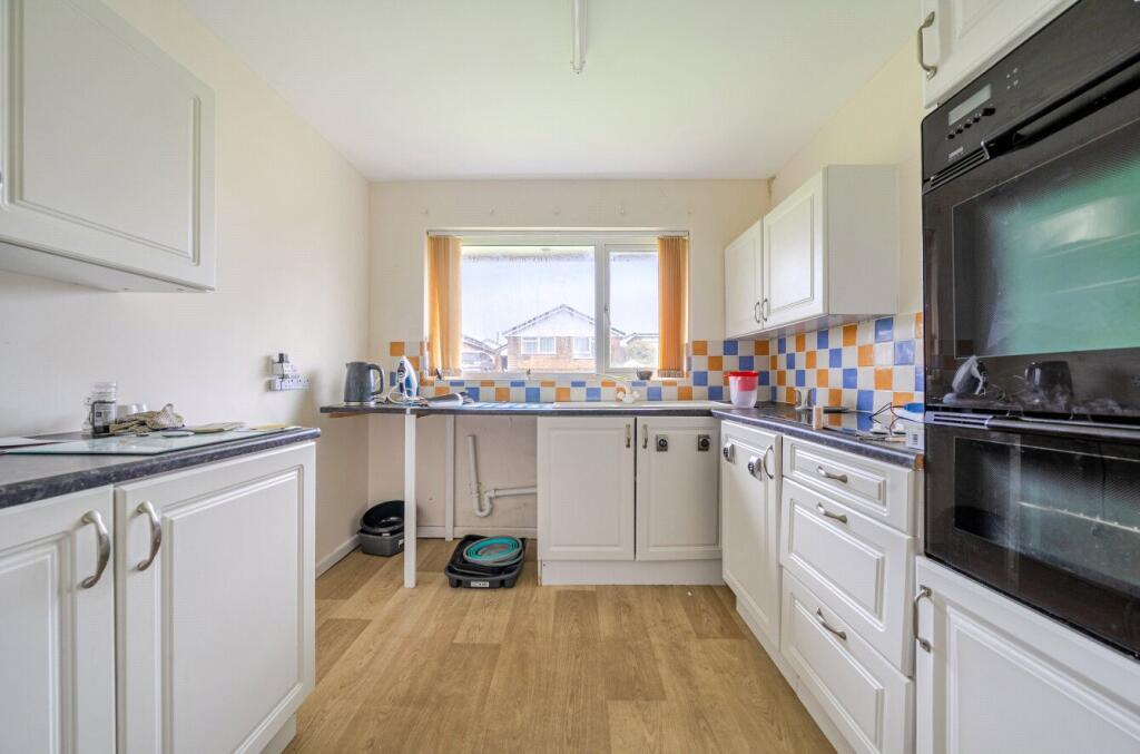 House in Powys, Llandrindod Wells - View 2