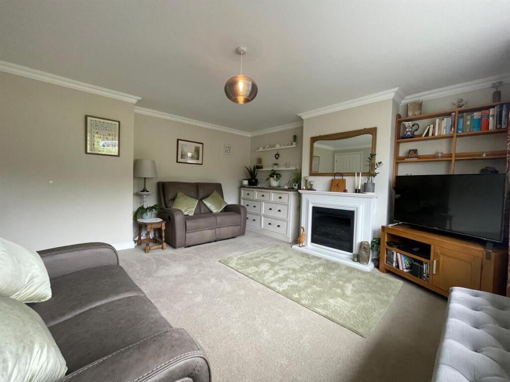 112 Thirsk Road, Northallerton photo 3