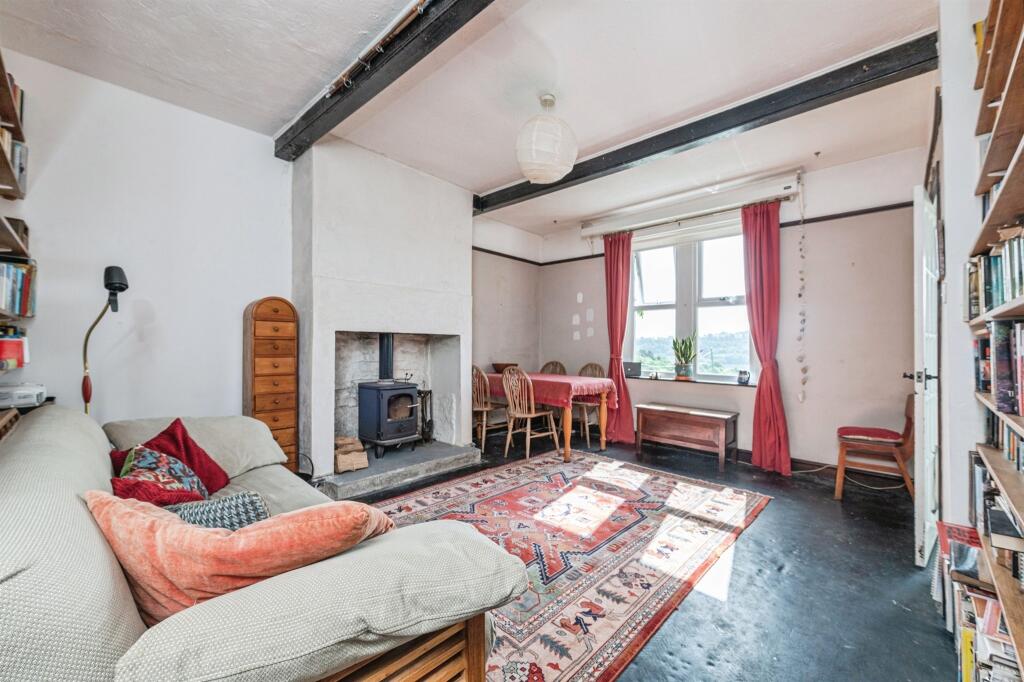 House in Huddersfield - View 5