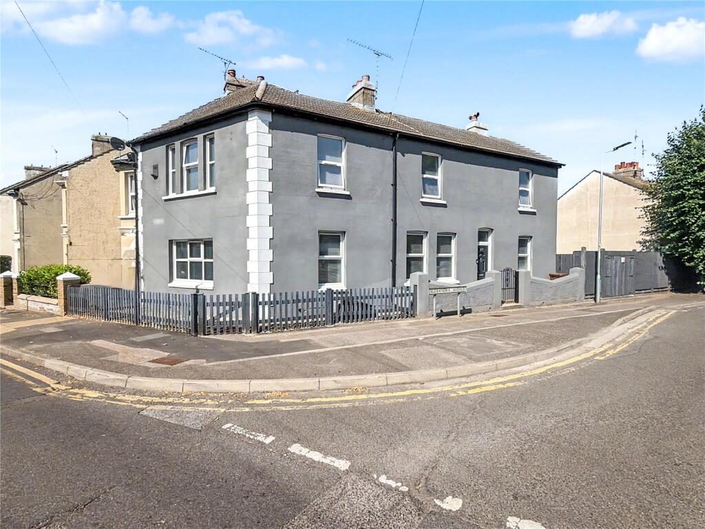 4-bed terraced on Barnsole Road, Gillingham, Kent, ME7, £375,000